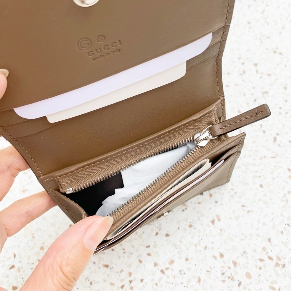 NWT Authentic Gucci Leather Flap Cover Mini Wallet​ Mocha